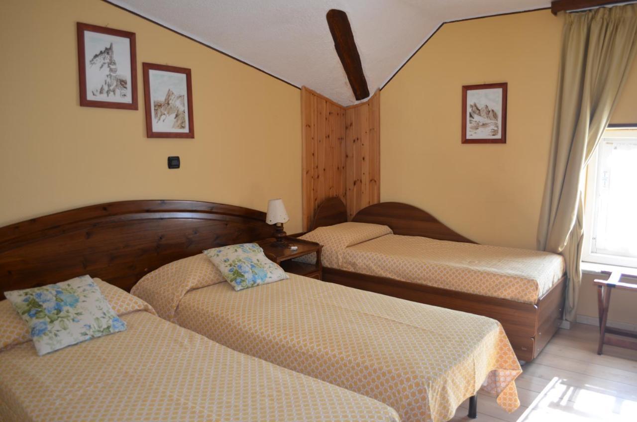 Albergo Edelweiss Colle Colle Sestriere Buitenkant foto